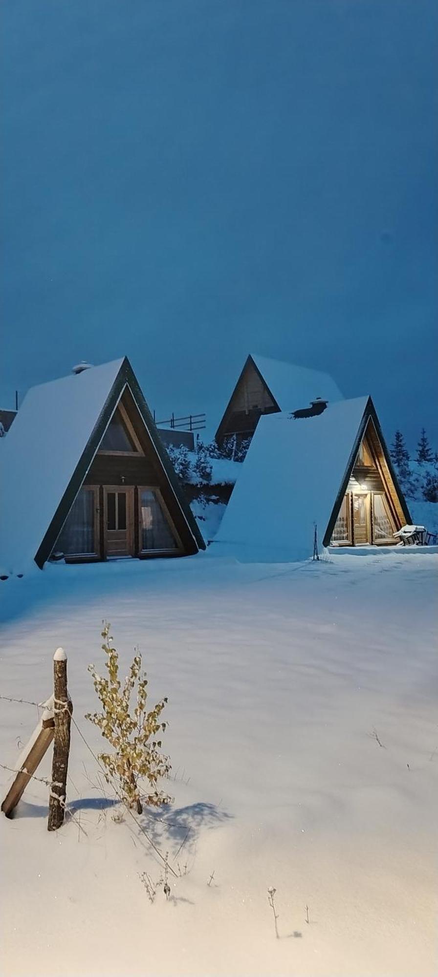 M&K Chalets ชาเบลียค ภายนอก รูปภาพ